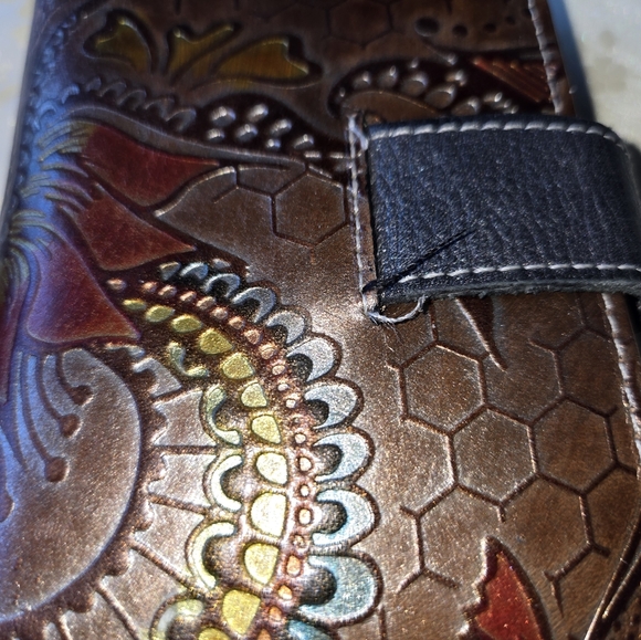 Floral Embossed Leather  Wallet - Brown and Green - Picture 2 of 7
